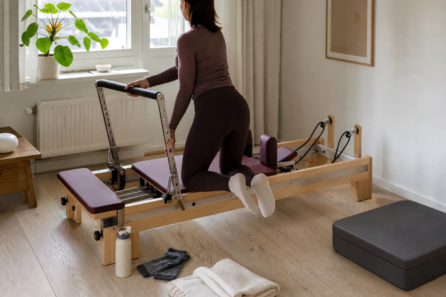 Reformer med lång vagnbana och plats runt fotstången